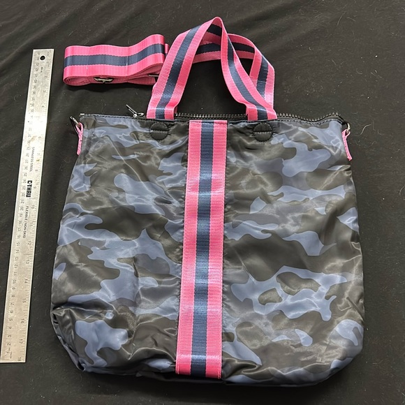 Shoulder bag - Picture 1 of 1